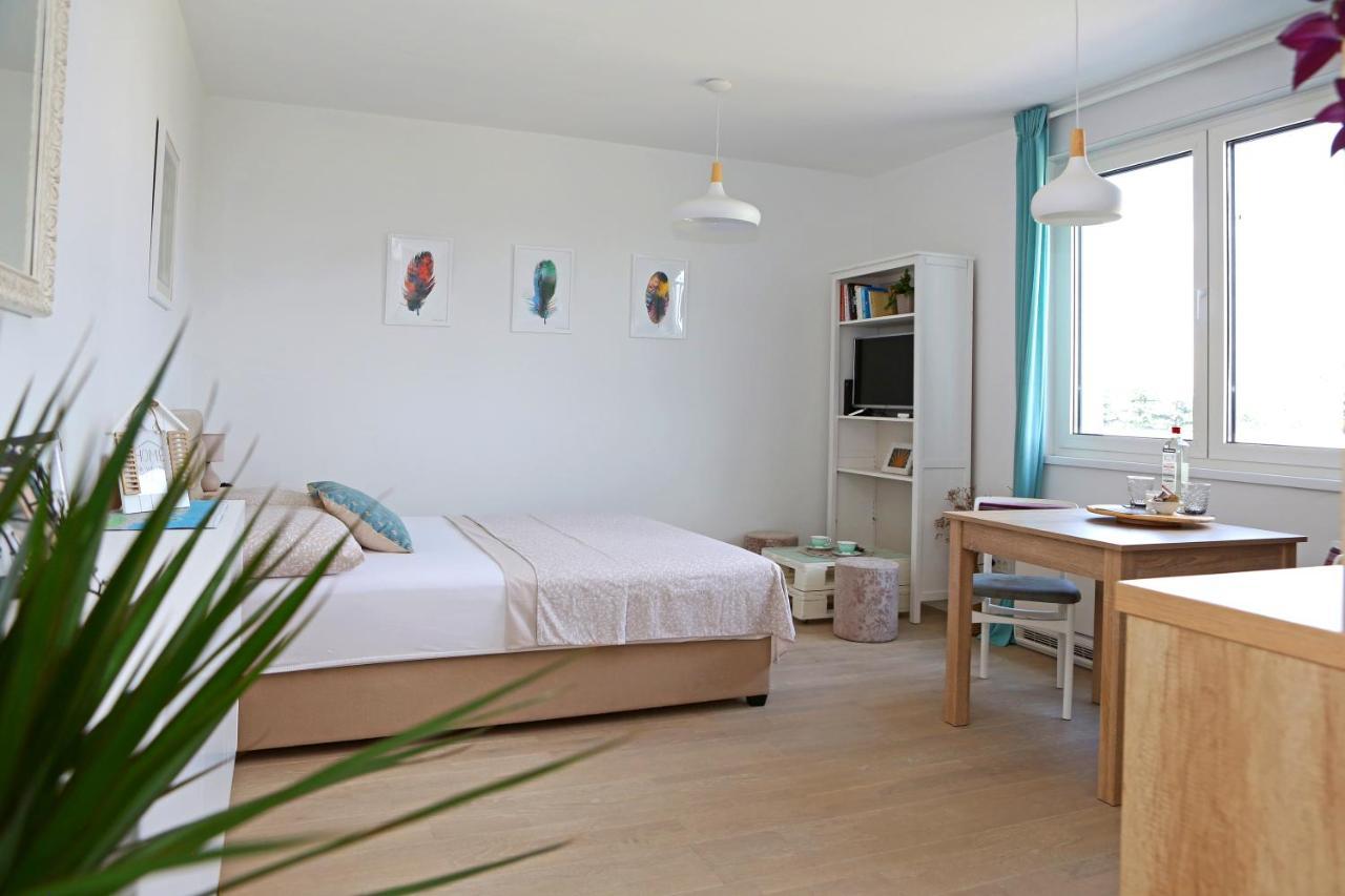 Studio Apartment Camino With Parking Zadar Eksteriør bilde