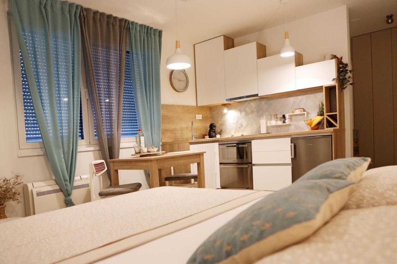 Studio Apartment Camino With Parking Zadar Eksteriør bilde